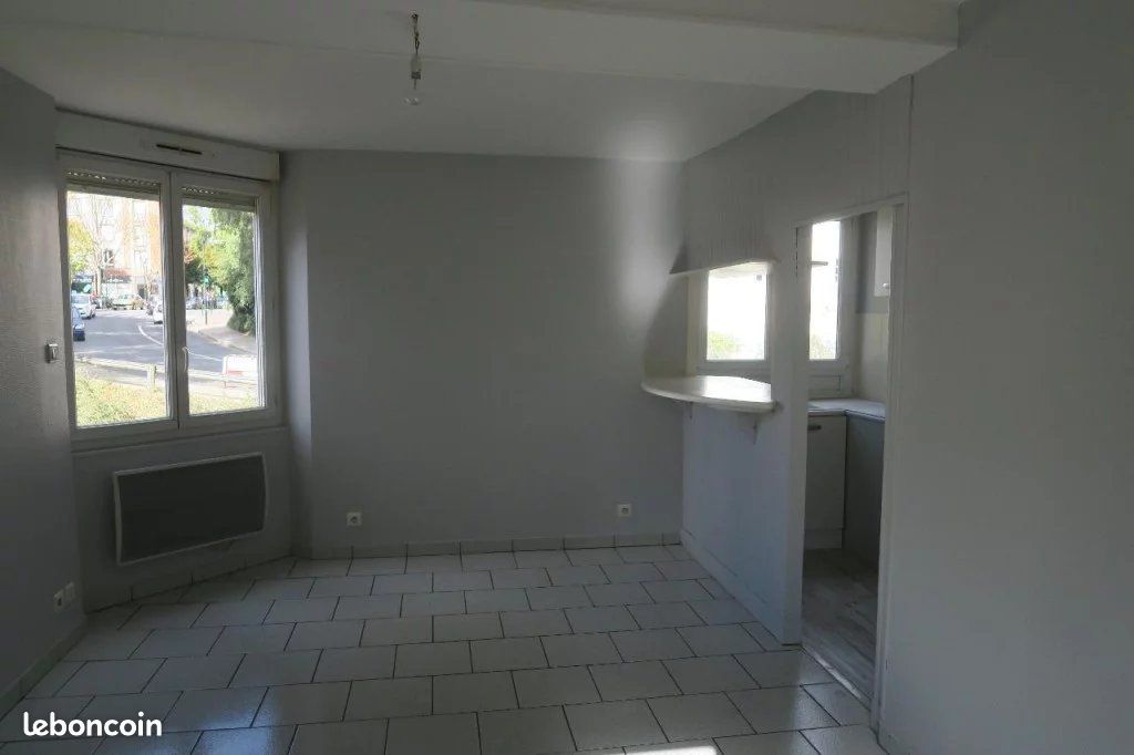 Appartement 1 pièce 24 m² · à Orléans · 24 m² · 415 €/mois