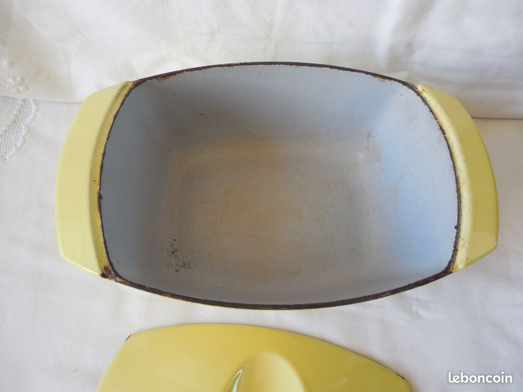 Vintage Yellow Le Creuset - New Zealand