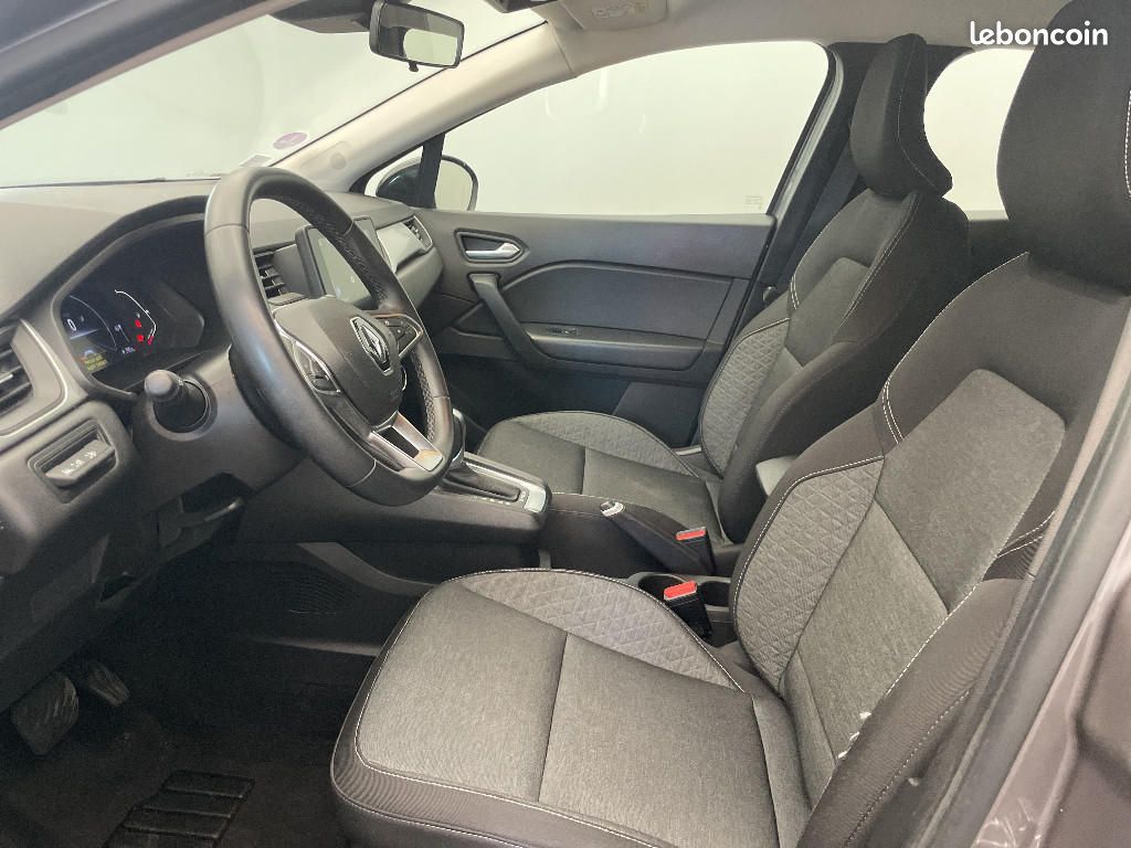 Renault Captur E-Tech 145 - 21 Business (image 18)