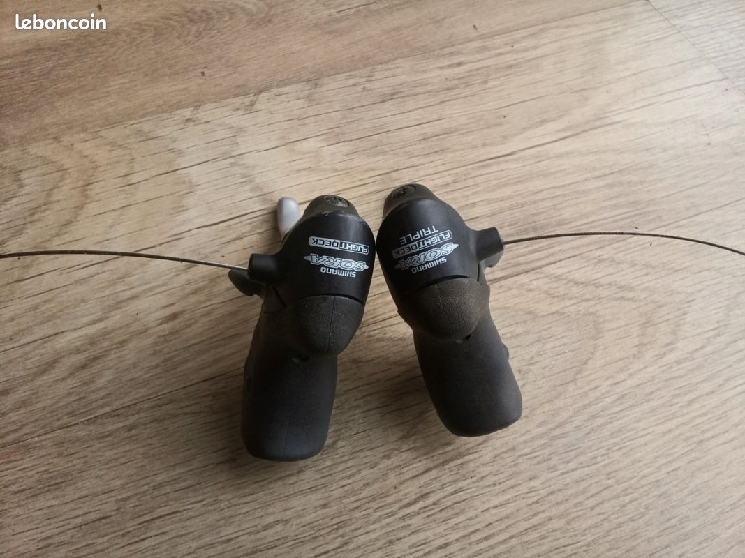 Leviers De Vitesses Shimano Vintage - NOS - Pour Pièces Ou Restauration