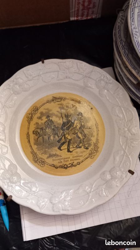 Ancienne assiette à suspendre (image 1)