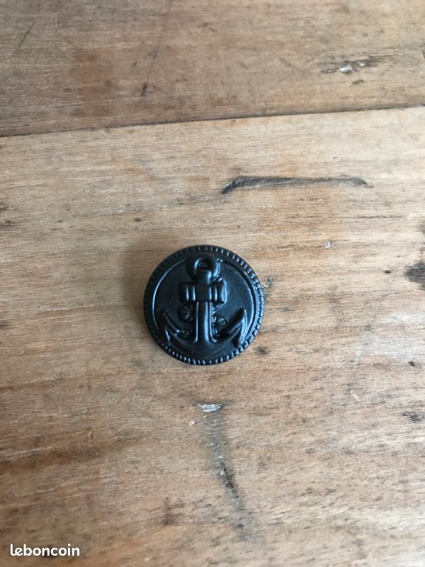 Lot De 10 Boutons Anciens En Métal Argenté Marine - 22 Mm