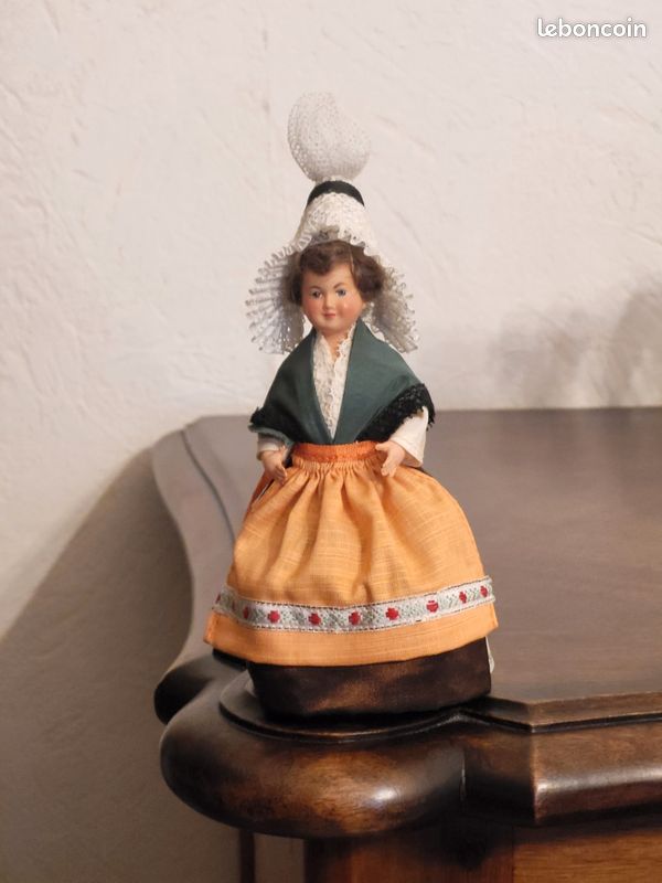 Figurine de collection: Normande 2/6 (image 1)