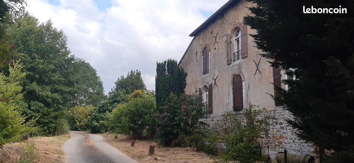 Maison 15 pièces 600 m² · à Saint-Denis-d'Orques · 600 m² · 670 000 €