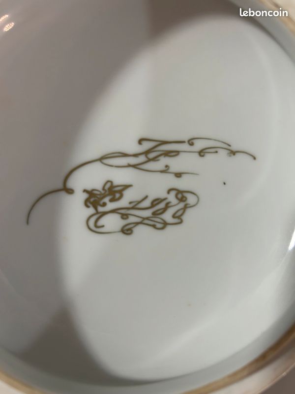 Bonbonnière porcelaine de Limoges vintage (image 2)