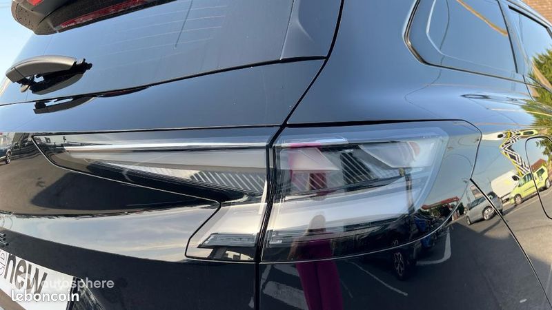 Renault Espace 1.2 E-Tech full hybrid 200ch esprit Alpine 7 places - 25 (image 18)
