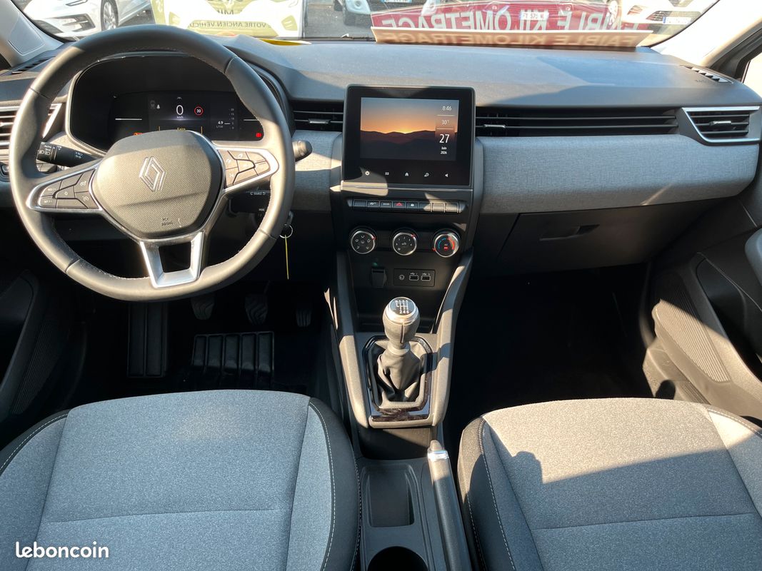 Renault Clio 1.5 dCi 100ch Evolution - 25 (image 9)
