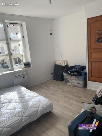 https://img.leboncoin.fr/api/v1/lbcpb1/images/d5/0b/74/d50b748a70fa224c24c4c35547b17ef89938ec36.jpg?rule=ad-image