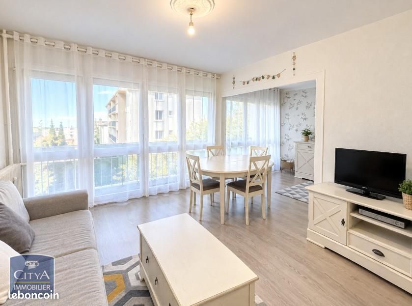 Appartement 3 pièces 67 m² · à Saumur · 67 m² · 732 €/mois