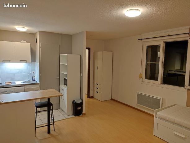Appartement studio meublé