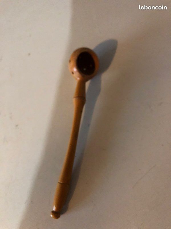 Cuillère - mini passoire à olive en bois (image 1)