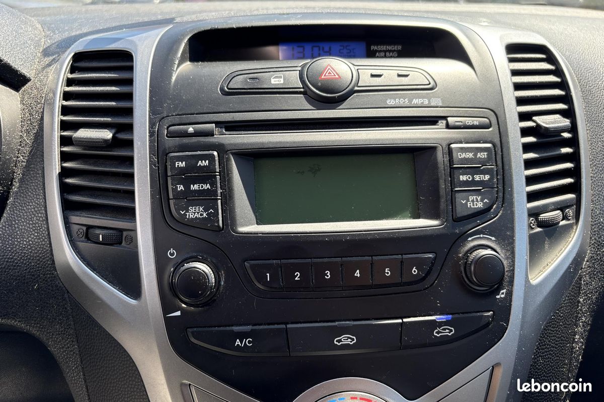 Hyundai ix20 1.4 90 pack evidence (image 9)