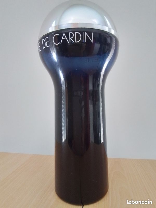 🌊 Flacon factice “Marine de Cardin” – Pièce d’exposition vintage (35 cm, 1,8 kg) Objet décoratif – Made in France – Pierre Cardin (image 2)
