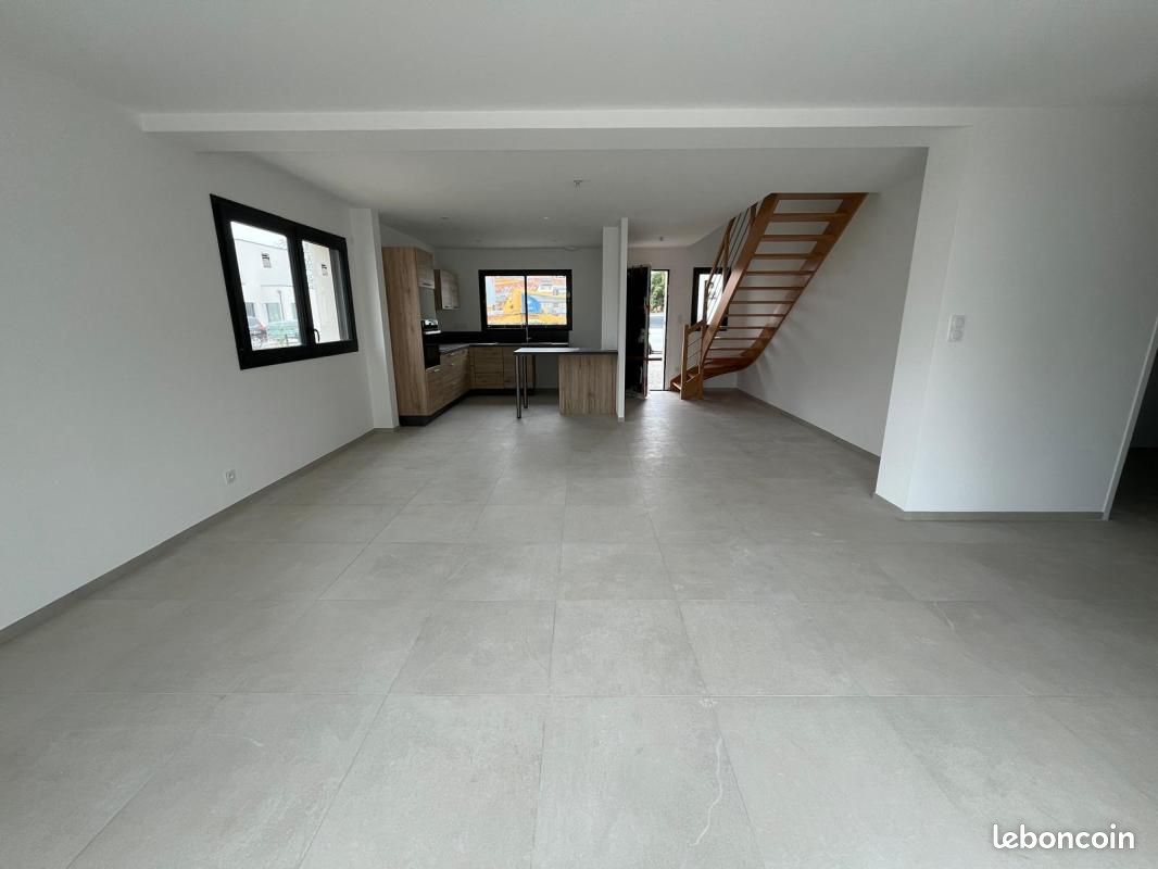 Maison 5 pièces 115 m² · à Saint-Léger-de-Linières · 115 m² · 1 400 €/mois