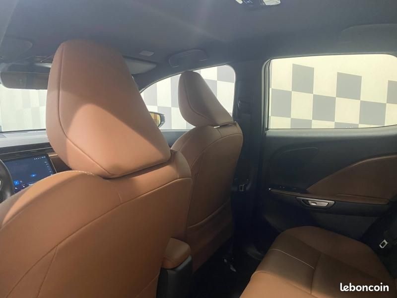 Lexus LBX 1.5 136ch Relax 2WD (image 12)