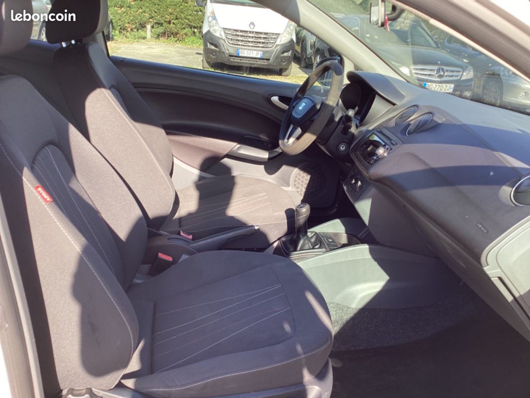 SEAT Ibiza 1.2 TDI 75 CH COPA (image 9)