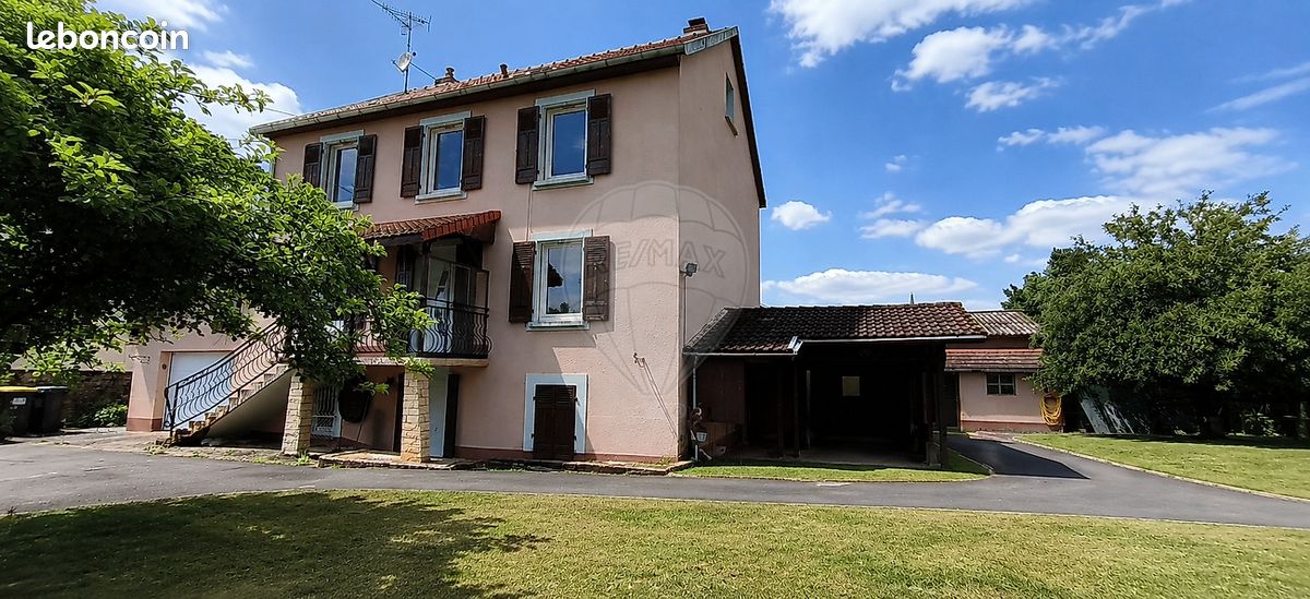 Maison 8 pièces 155 m² · à Héricourt · 155 m² · 239 000 €