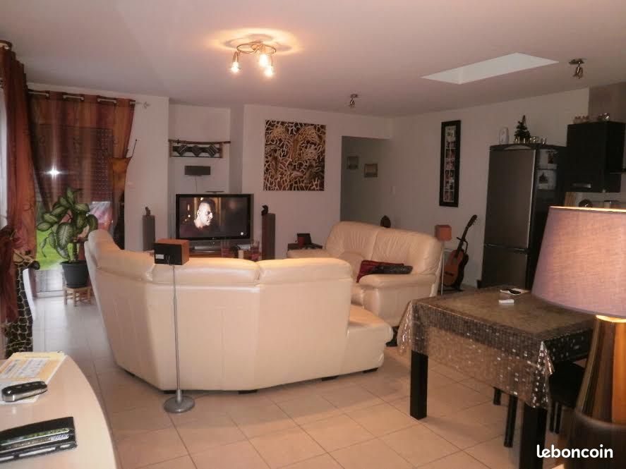 Maison 3 pièces 90 m² · à Villedoux · 90 m² · 980 €/mois