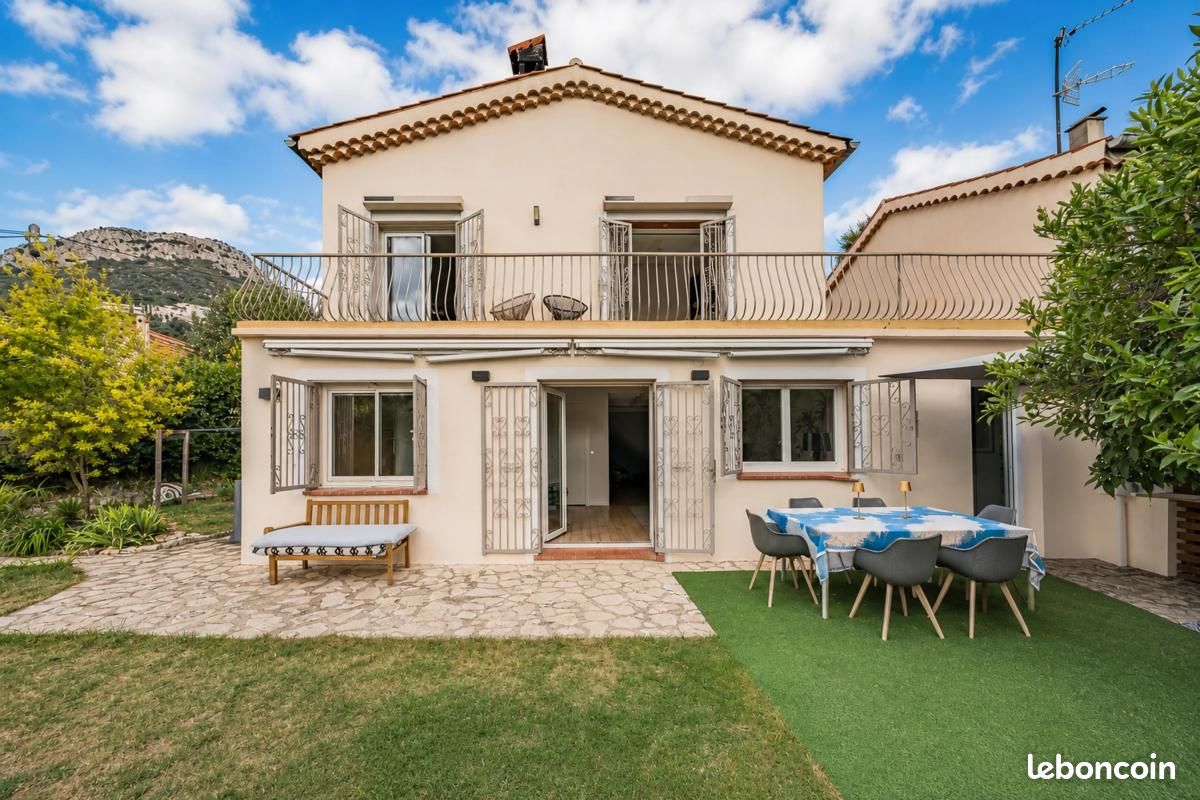 Maison 6 pièces 140 m² · à Vence · 140 m² · 645 000 €