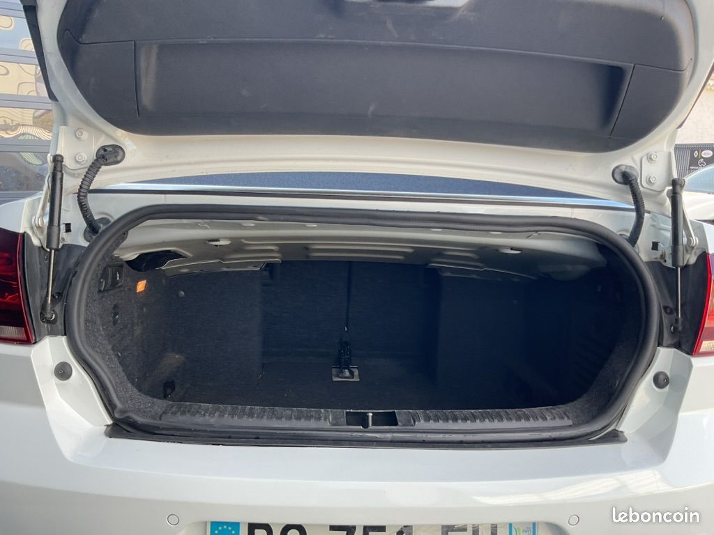 VOLKSWAGEN GOLF 6 CABRIOLET 1.6 TDI 105 Carat (image 15)