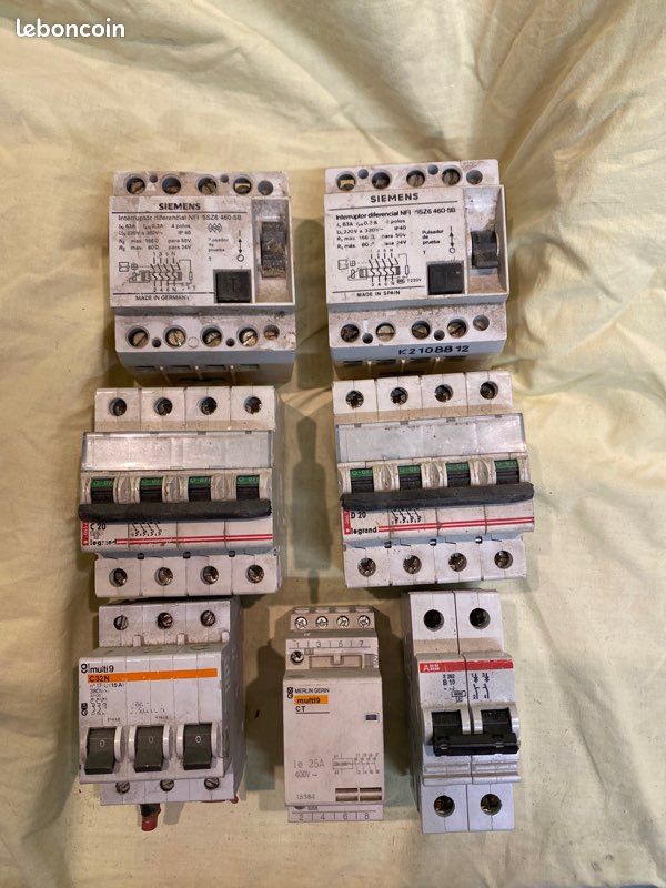 Lot matériel électrique pour 400v (image 1)