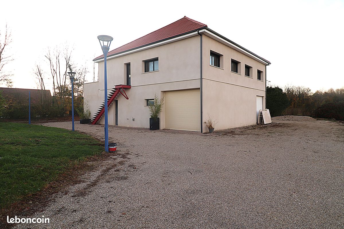 Maison 6 pièces 140 m² · à Genlis · 140 m² · 149 000 €