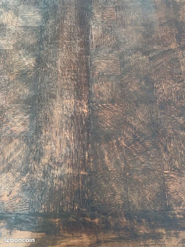 Table, sculptée (image 6)