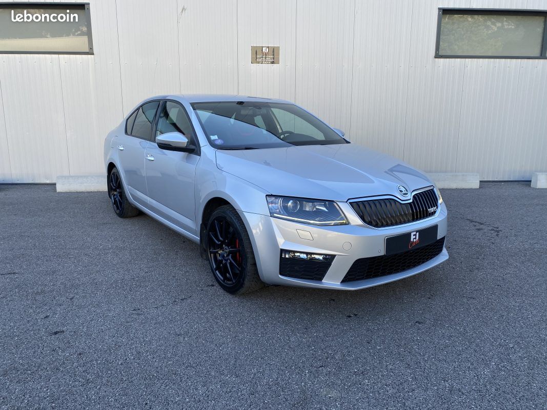 Skoda Octavia RS 2.0 TSi 220ch VRS - Première main (image 2)