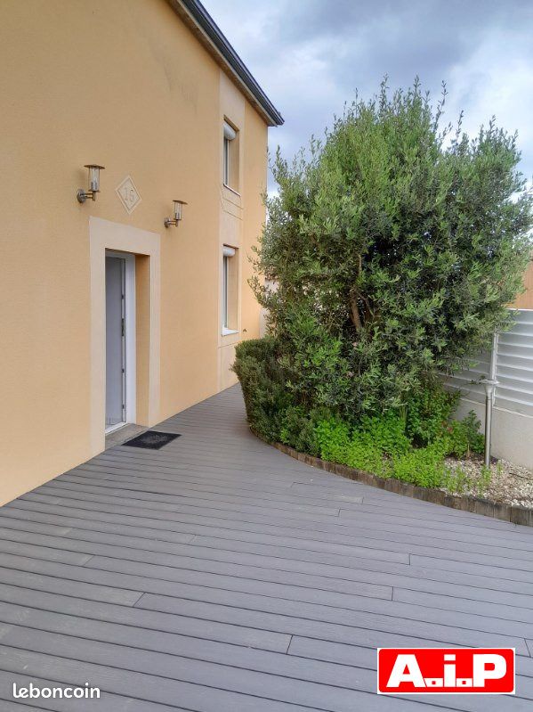 Maison 5 pièces 92 m² · à Saint-Pierre-du-Chemin · 92 m² · 735 €