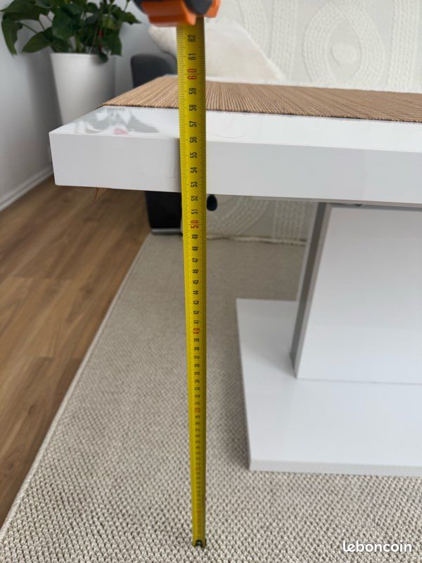 Table basse escamotable blanc laqué état neuf avec deux rallonge (image 10)