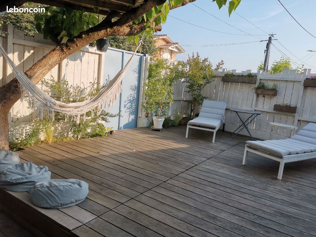 Maison atypique côté bassin (image 2)