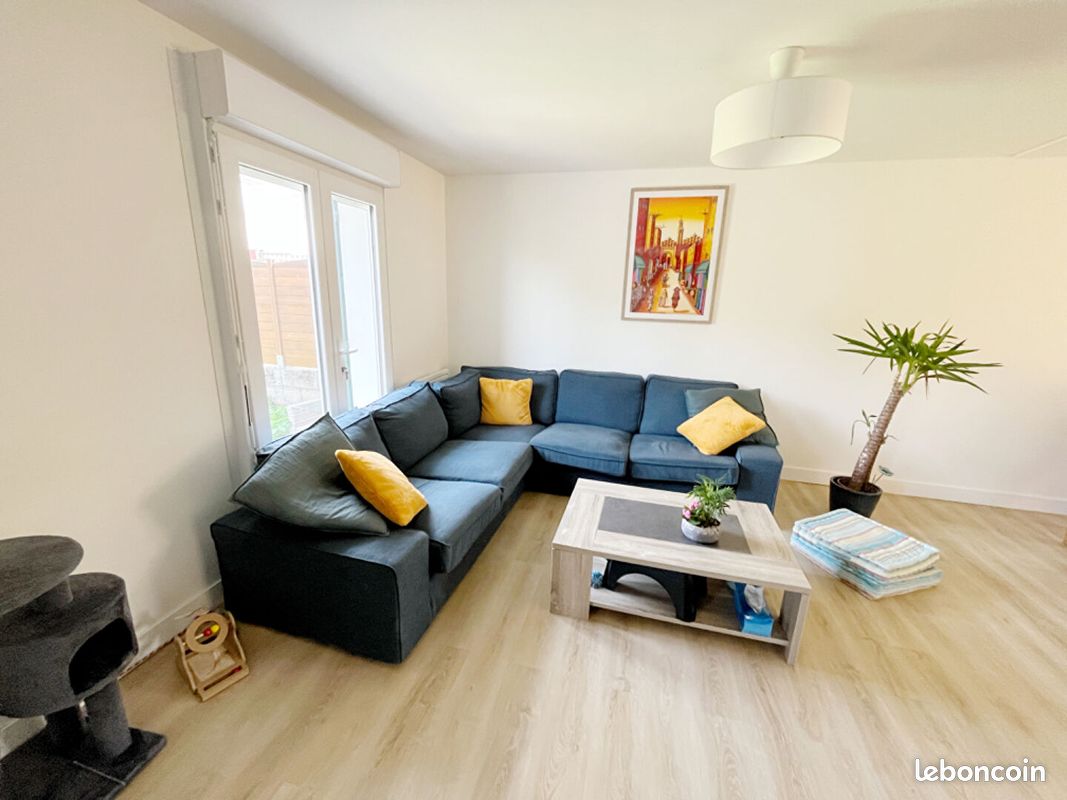 Maison 5 pièces 101 m² · à Moreuil · 101 m² · 990 €/mois
