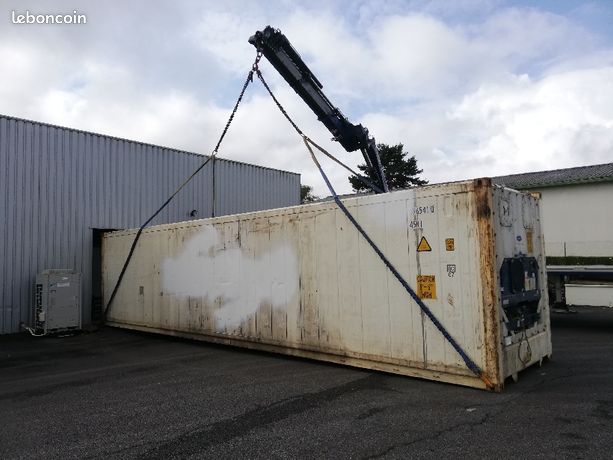 10 Foot Container Pink Ral 3014 – Waitrose Cowes Store