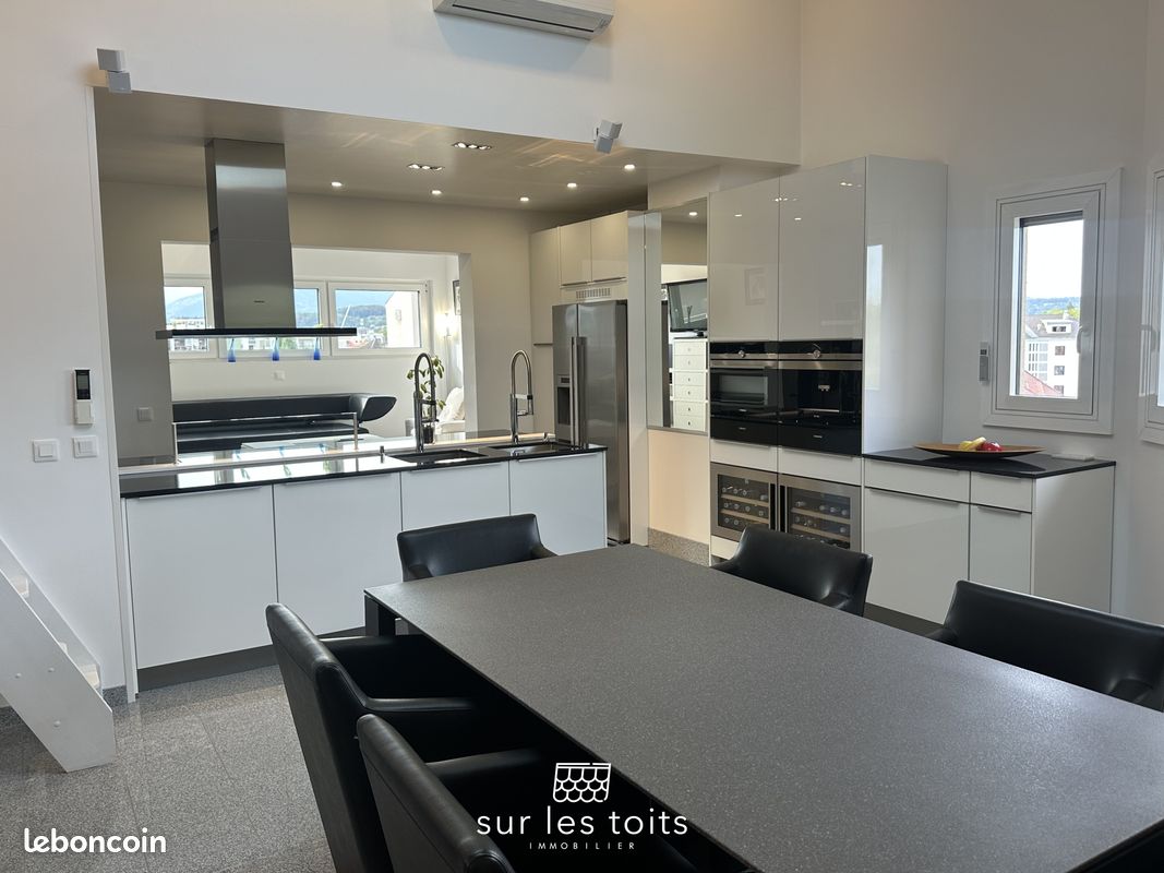 Appartement 3 pièces 110 m² · à Annecy · 110 m² · 840 000 €