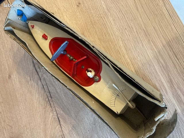 Vieux Canot Militaire Jouet JEP En Tôle - 37cm - À Restaurer - Vintage
