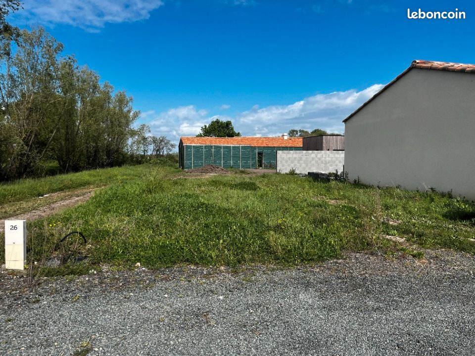 Terrain 588 m² · à Saint-Jean-de-Monts · 98 000 €