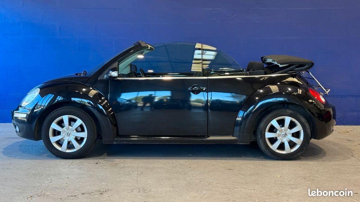 Volkswagen New Beetle Cabriolet 1.6 102ch - Distribution neuve - Rien à prévoir - Sièges chauffants - Climatisation - Radar de recul (image 2)