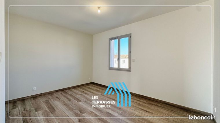 https://img.leboncoin.fr/api/v1/lbcpb1/images/d5/1d/b6/d51db6275e96321dd8cd07b509a0a26265973c04.jpg?rule=ad-image