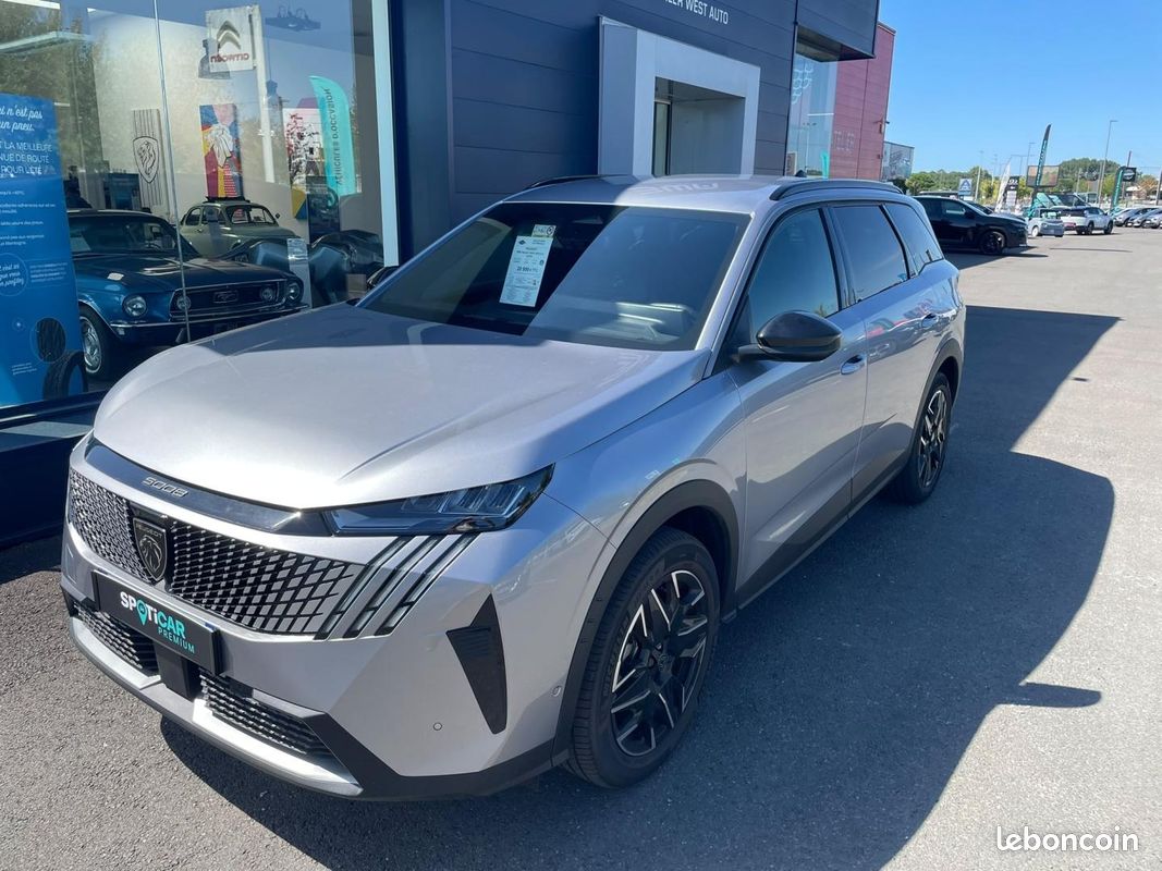 Peugeot 5008 Hybrid 145ch Allure e-DCS6 (image 1)