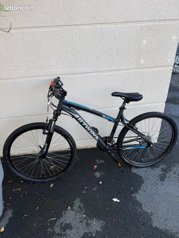 Vélo décathlon Rockrider 340 noir Vélos