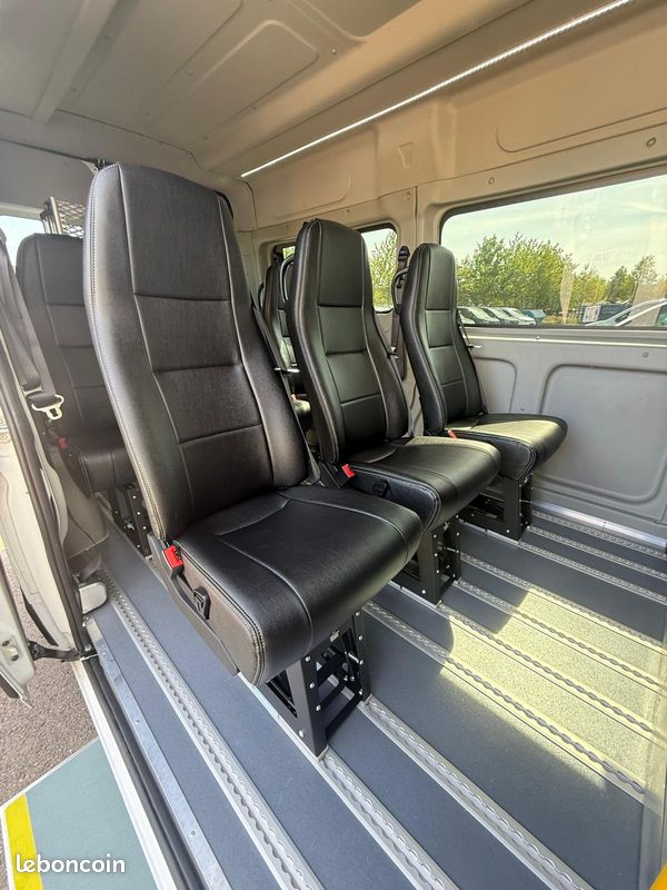 FIAT DUCATO L2H2 TPMR – Véhicule neuf – 9 Places / Jusqu'à 4 fauteuils roulants – Disponible immédiatement (image 7)