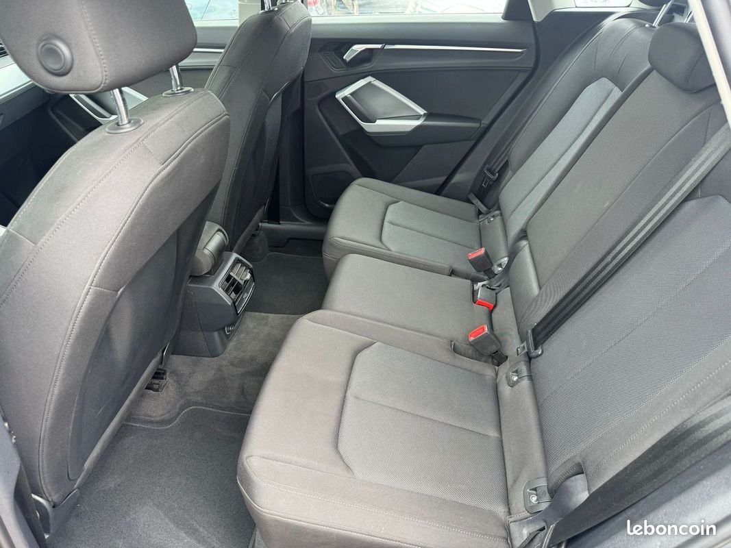 Audi Q3 35 TDI 150CH DESIGN S TRONIC 7 (image 9)