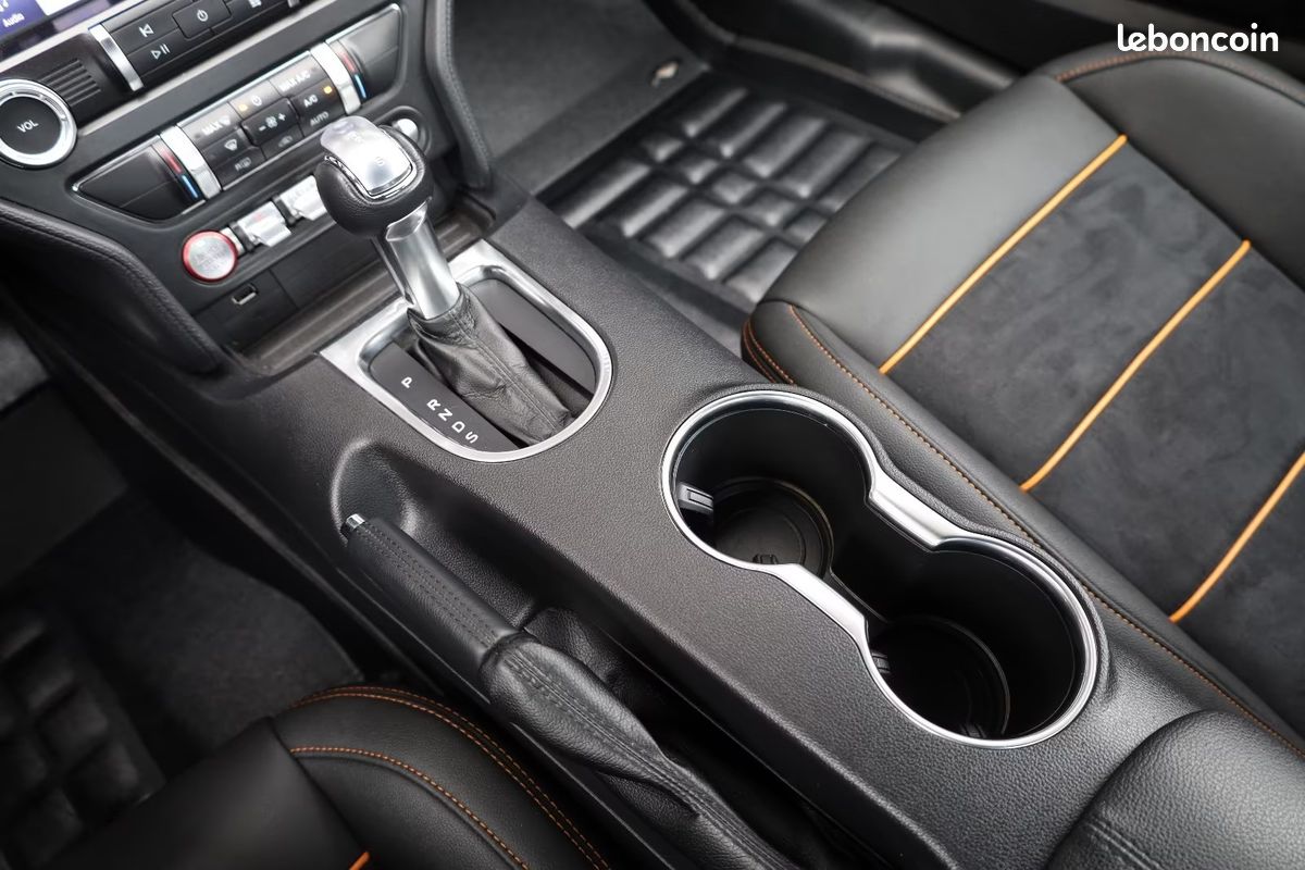 FORD Mustang GT Fifty Five Years Edition 5.0 V8 460 ch BVA10 – Twister Orange – Caméra – R19 (image 11)