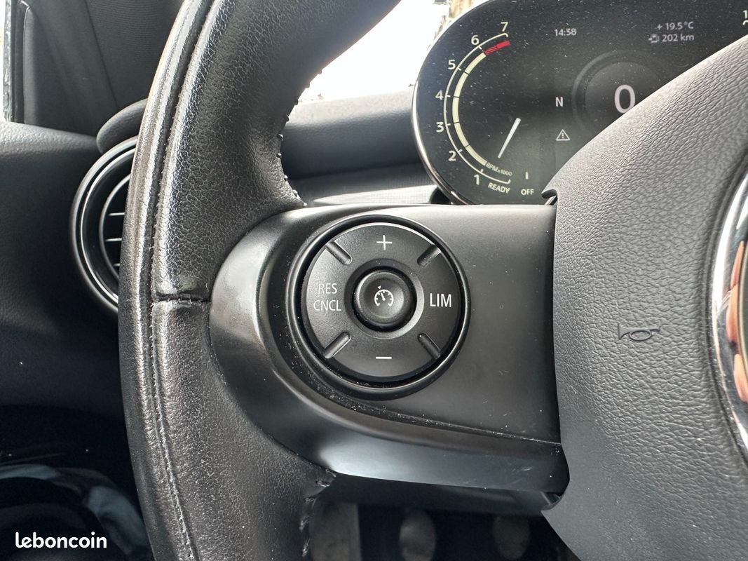 Mini cooper s 2.0 l greenwich / toit ouvrant / apple carplay / pneus avant neuf (image 26)