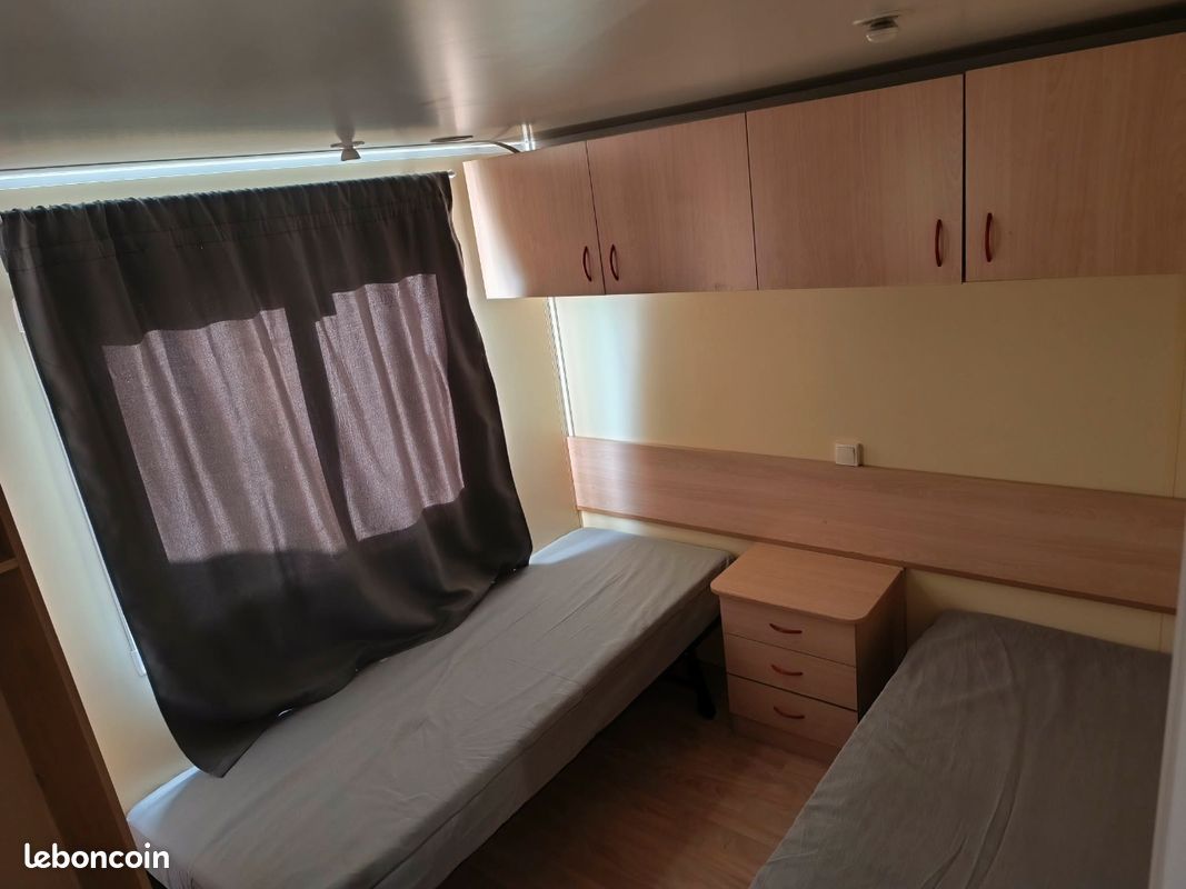 Mobile home (image 8)