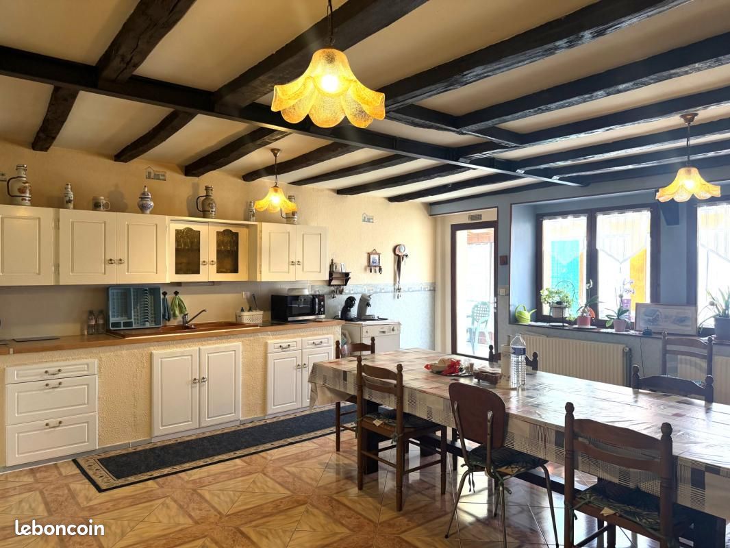 Maison 6 pièces 213 m² · à Narcy · 213 m² · 149 500 €