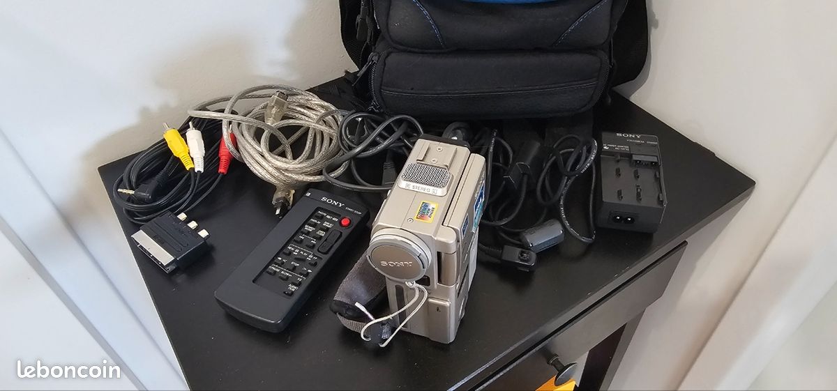 Sony DCR-PC105 - Caméscope à carte mémoire - Achat & prix | fnac
