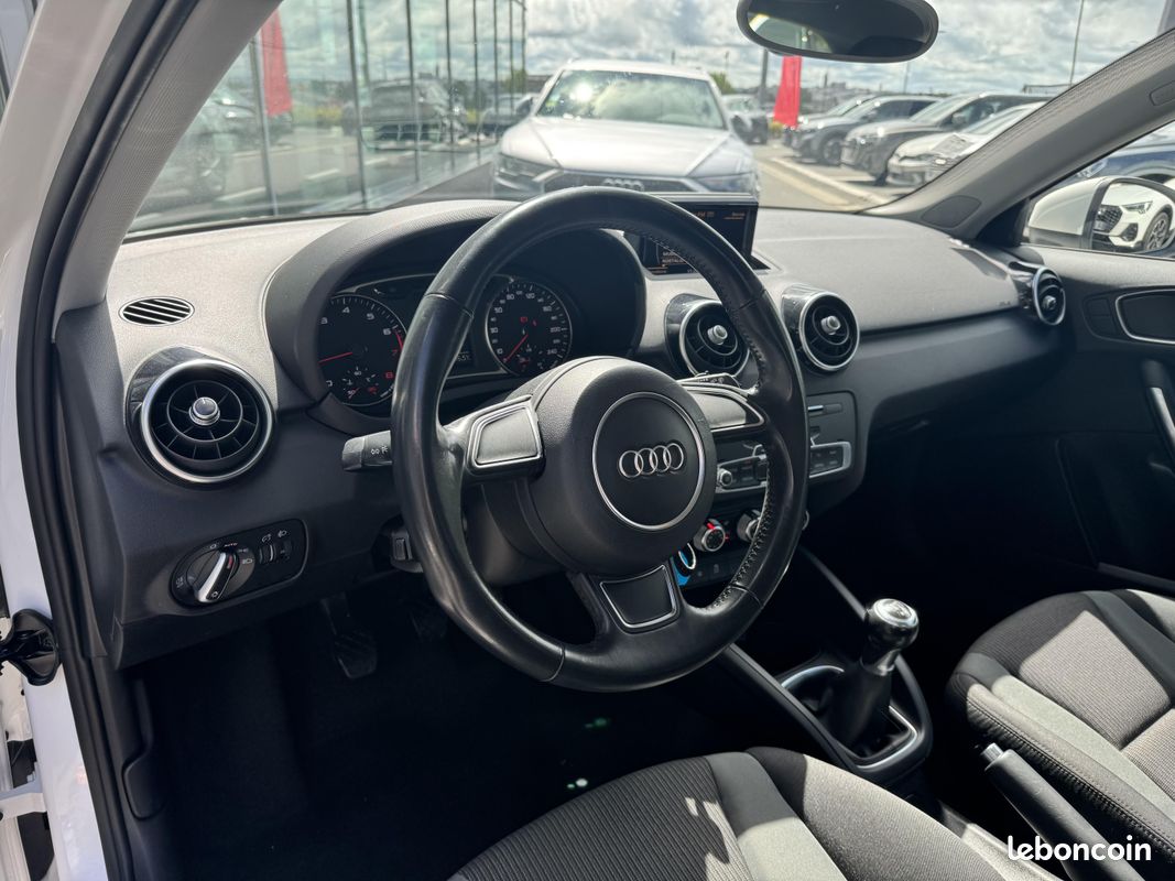 AUDI A1 1.0 TFSI ultra 95 Ambiente (image 10)