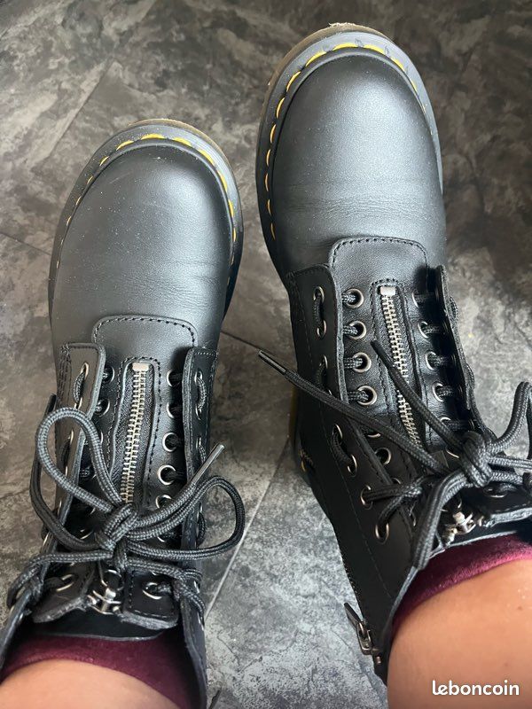 Dr Martens 1460 taille 40 quasi neuve Chaussures