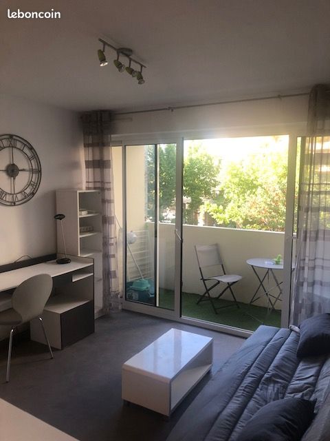 Appartement 1 pièce 18 m² · à Aix-en-Provence · 18 m² · 640 €